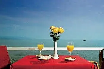 Smart Selection Belvedere أوباتيا